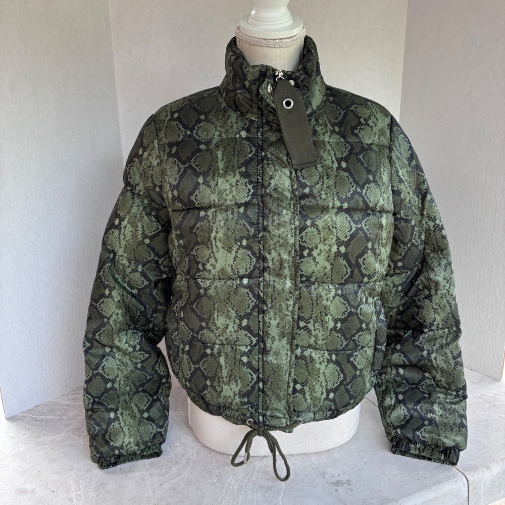 ASHLEY BY 26 INTERNATIONAL Olive‎ Snakeskin Puffer Jacket Women's Jr Medium New